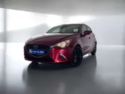 Magmarot metallic Gebraucht 2019 Mazda 2 Kizoku Kleinwagen | 14.400 € (Fairer Preis)