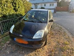 Gebraucht 2000 Ford Fiesta Kleinwagen | 300 €