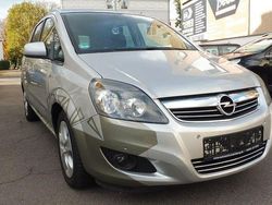 Silber Gebraucht 2011 Opel Zafira Design Edition Van / Kleinbus | 6.250 € (Fairer Preis)