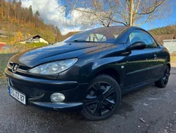 Schwarz Gebraucht 2003 Peugeot 206 CC Cabrio | 2.498 € (Teuer)