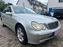 Grau Gebraucht 2002 Mercedes C200 Limousine | 4.990 €