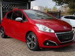 Rot Gebraucht 2016 Peugeot 208 GTi Kleinwagen | 11.999 € (Fairer Preis)