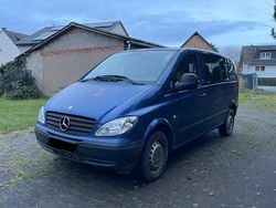 Blau Gebraucht 2005 Mercedes Vito Van / Kleinbus | 6.900 €