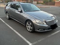Grau Gebraucht 2010 Mercedes E350 Kombi | 9.700 € (Fairer Preis)