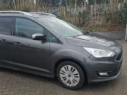 Braun Gebraucht 2015 Ford Grand C-Max Van / Kleinbus | 4.700 € (Guter Preis)