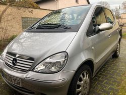 Silber Gebraucht 2003 Mercedes A160 Avantgarde Van / Kleinbus | 1.800 € (Fairer Preis)