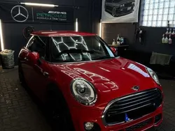 Rot Gebraucht 2016 Mini Cooper Kleinwagen | 13.000 € (Fairer Preis)