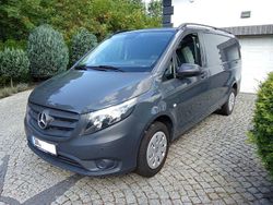 Grau Gebraucht 2018 Mercedes Vito Van / Kleinbus | 19.900 € (Fairer Preis)