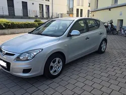Silber Gebraucht 2009 Hyundai i30 Kombi | 3.900 € (Fairer Preis)