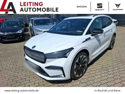 Weiss Gebraucht 2022 Skoda Enyaq iV SportLine SUV | 31.445 € (Fairer Preis)