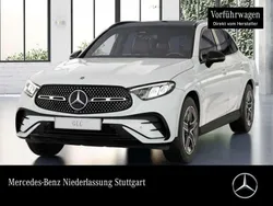 Polarweiß Gebraucht 2024 Mercedes GLC200 AMG SUV | 56.390 € (Fairer Preis)