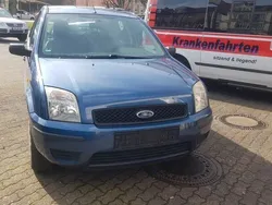 Blau Gebraucht 2005 Ford Fusion Ambiente Kleinwagen | 1.600 € (Fairer Preis)