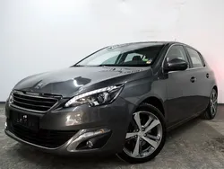 Grau Gebraucht 2017 Peugeot 308 Allure Limousine | 9.600 € (Fairer Preis)