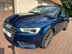 Blau Gebraucht 2016 Audi A3 Sportback Ambiente Limousine | 13.970 € (Fairer Preis)