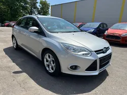Silber Gebraucht 2011 Ford Focus Trend Limousine | 3.750 € (Guter Preis)