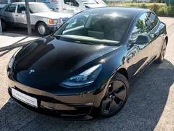 Schwarz Gebraucht 2023 Tesla Model 3 Long Range Limousine | 37.499 € (Etwas zu teuer)