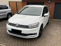 Weiß Gebraucht 2020 VW Touran Comfortline Van / Kleinbus | 16.499 € (Guter Preis)