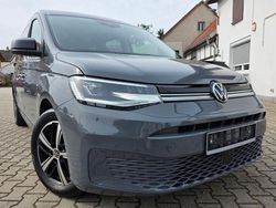 Grau Gebraucht 2023 VW Caddy Maxi Style Van / Kleinbus | 29.900 € (Guter Preis)