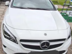 Weiß Gebraucht 2018 Mercedes CLA180 Urban Limousine | 22.500 € (Fairer Preis)
