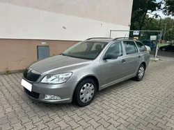 Beige Gebraucht 2012 Skoda Octavia Fun Kombi | 2.699 € (Teuer)