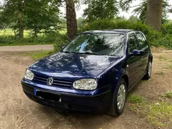 Blau Gebraucht 2000 VW Golf IV Limousine | 1.800 €