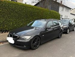 Schwarz Gebraucht 2007 BMW 320 M Sport Kombi | 2.600 € (Guter Preis)