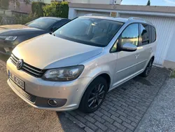 Silber Gebraucht 2010 VW Touran Highline Van / Kleinbus | 6.200 € (Superpreis)