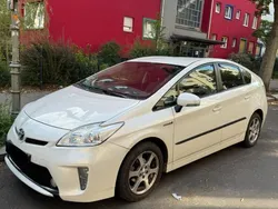 Weiß Gebraucht 2013 Toyota Prius Kleinwagen | 11.700 € (Etwas zu teuer)
