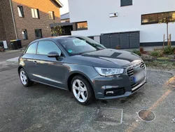 Grau Gebraucht 2016 Audi A1 Sport Kleinwagen | 10.200 € (Fairer Preis)