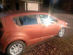 Braun Gebraucht 2013 Chevrolet Aveo Kleinwagen | 6.999 €