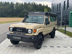 Beige Neu 2025 Toyota Land Cruiser SUV | 79.900 €
