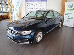 Blau Gebraucht 2019 VW Passat GTE Limousine | 22.990 € (Guter Preis)