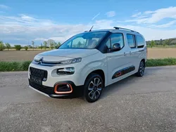 Grau Gebraucht 2019 Citroën Berlingo XTR Van / Kleinbus | 18.890 € (Etwas zu teuer)