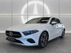Weiss Gebraucht 2024 Mercedes A200 Advanced Plus Limousine | 31.900 € (Fairer Preis)