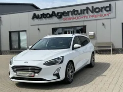Weiß Gebraucht 2020 Ford Focus Titanium Kombi | 16.450 € (Fairer Preis)