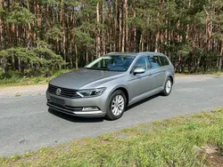 Grau Gebraucht 2016 VW Passat Kombi | 6.999 €