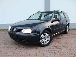 Blau Gebraucht 2006 VW Golf V Pacific Kombi | 2.500 € (Etwas zu teuer)
