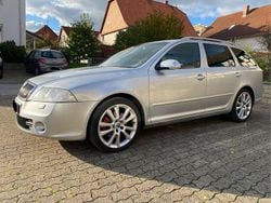 Silber Gebraucht 2009 Skoda Octavia RS Kombi | 2.400 €