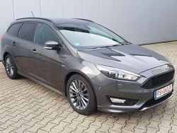 Grau Gebraucht 2017 Ford Focus ST Kombi | 14.500 € (Fairer Preis)