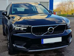 Schwarz Gebraucht 2019 Volvo XC40 Momentum SUV | 18.890 €