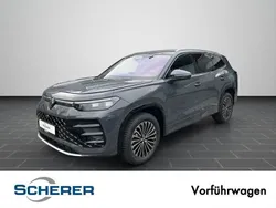 Delfingrau metallic (metallic) Gebraucht 2025 VW Tayron R-line SUV | 61.900 € (Guter Preis)