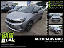 Kontrast grau/quarz silber Gebraucht 2022 Opel Grandland X Ultimate SUV | 26.990 €