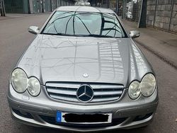 Gold Gebraucht 2007 Mercedes CLK200 Elegance Coupé | 7.500 € (Fairer Preis)