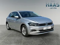 Silber Gebraucht 2018 VW Polo Comfortline Limousine | 11.880 € (Fairer Preis)