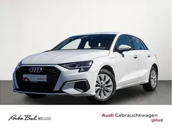 Weiß (ibisweiß) Gebraucht 2022 Audi A3 Sportback e-tron Design Limousine | 22.970 € (Guter Preis)