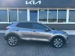 Grau Neu 2025 Kia Stonic 4 SUV | 27.490 € (Fairer Preis)