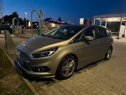 Andere außenfarben Gebraucht 2017 Ford S-MAX Titanium Van / Kleinbus | 18.000 € (Guter Preis)