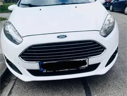 Weiß Gebraucht 2014 Ford Fiesta Kleinwagen | 4.750 €