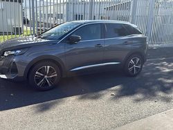 Grau Gebraucht 2024 Peugeot 3008 GT SUV | 29.999 €