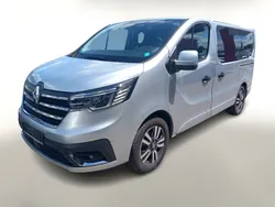 Silber Gebraucht 2023 Renault Trafic Van | 42.688 €